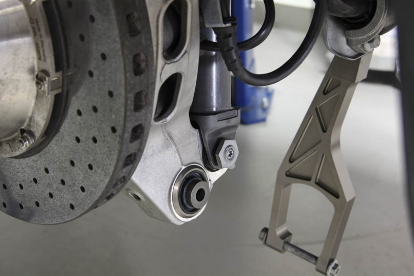 991-carrera-install-rear-lower-shock-mount