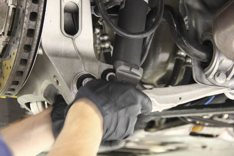 991-carrera-rear-shock-lower-mount-removed